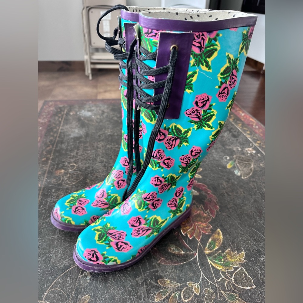 Betsey Johnson Teal Pink Floral Sashaaa Rain boots Size 7 lace up rubber boots - Picture 2 of 7